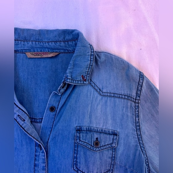 Highway Jeans, medium washed denim button down shirt, size S - Picture 3 of 4
